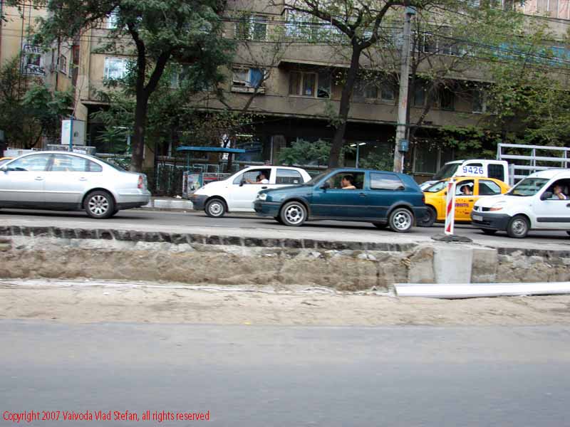 Vaivoda Vlad Stefan fotograf in Romania lucrari linie sine tramvai sapaturi excavatii pietris circulatie trafic strada Stefan cel Mare strada Stefan cel Mare Bucuresti 2007